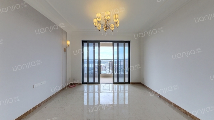 松湖悦龙台二手房实景图