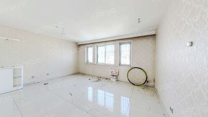 瑞江花园菊苑二手房实景图