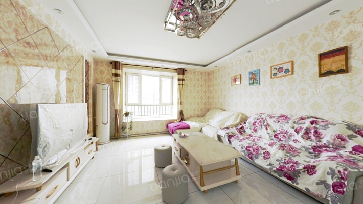 依水现代城二手房实景图