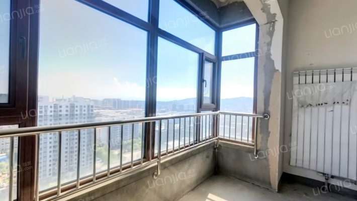 东方苑七期丽水湾二手房实景图