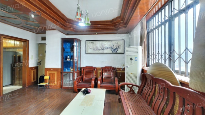 省石油宿舍小区二手房实景图