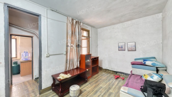 南宁市华建里红会医院生活区二手房实景图