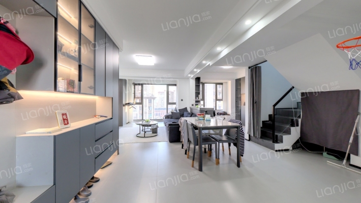 宝龙世家西区二手房实景图