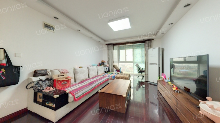 中凌滨江苑二手房实景图