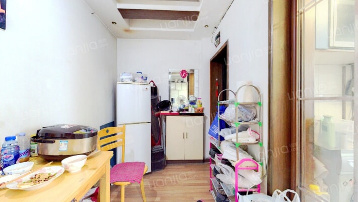 灯泡厂宿舍二手房实景图