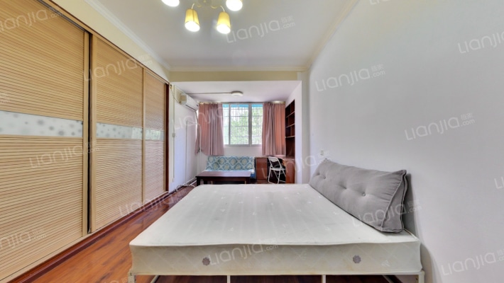 兴元华盛一期二手房实景图