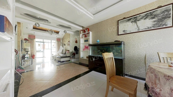 湖畔佳苑二手房实景图