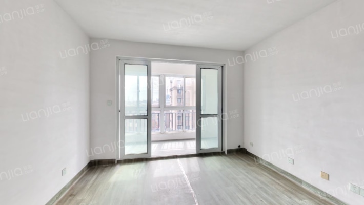 滨湖新苑二手房实景图