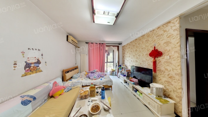 宝翠花都探景园二手房实景图