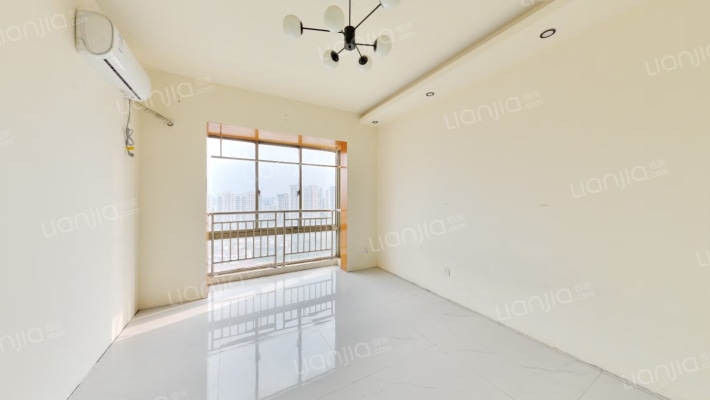 城市公寓二手房实景图