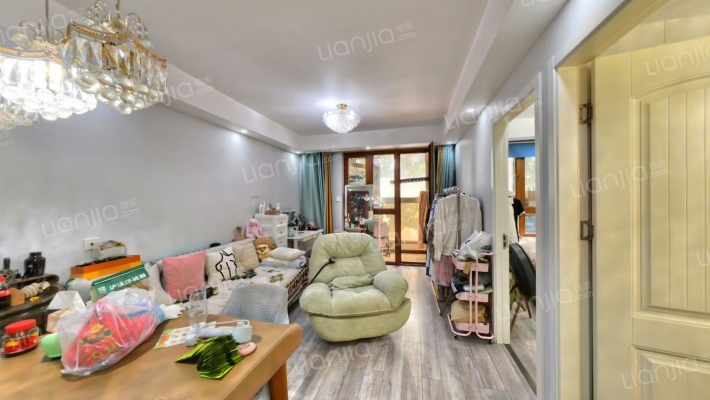 金隅翡丽蓝爵堡二手房实景图