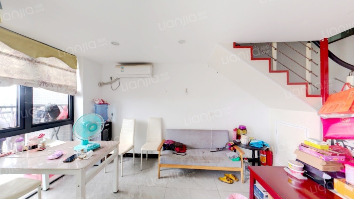 万品中心二手房实景图