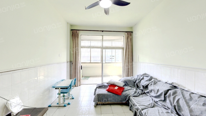 海辉路小区二手房实景图