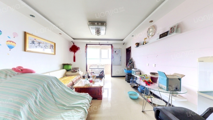 838沿线，70年大产权 房本满五唯一-客厅