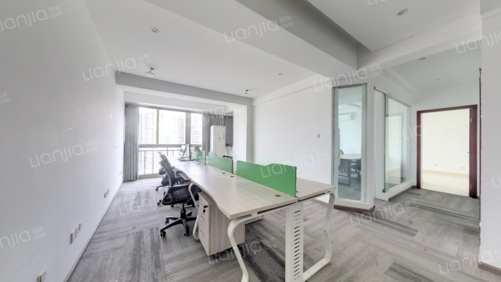 东方广场二手房实景图