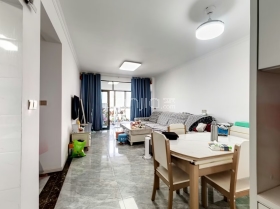 沱东新区 鸿财公馆109平精装套三双卫 看江视野巴适