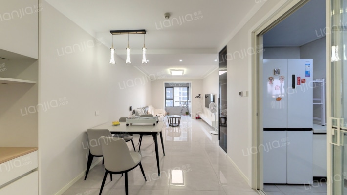 西部美的城二手房实景图