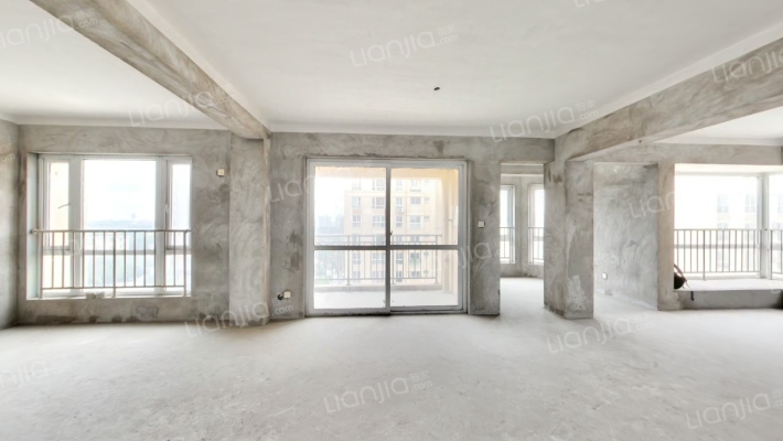 龙鸿锦园二手房实景图