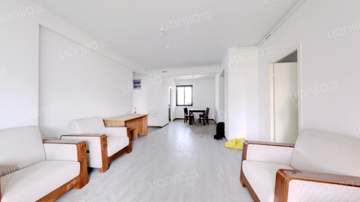 四季华庭二手房实景图