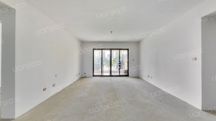 碧桂园翡翠湾二手房实景图