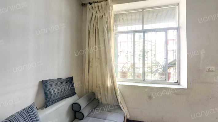 新风巷1号二手房实景图