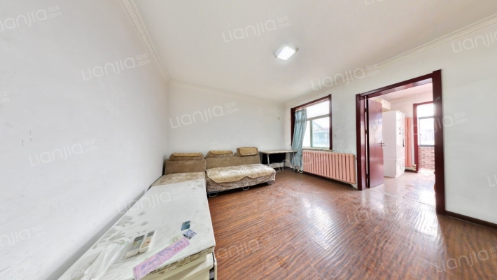 皇家花园二手房实景图