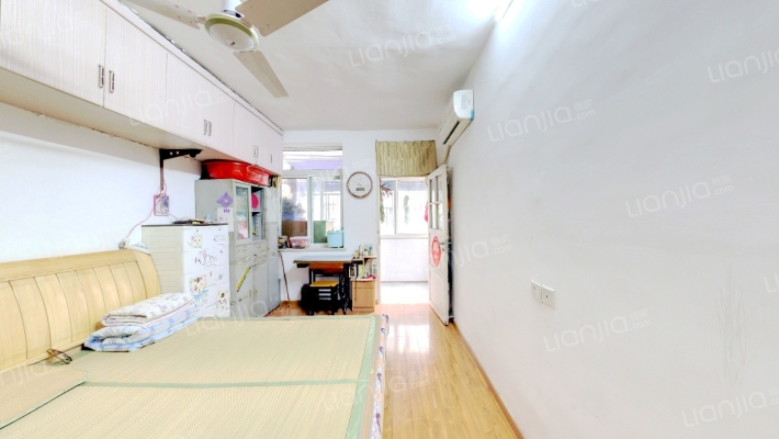 二轻局宿舍二手房实景图