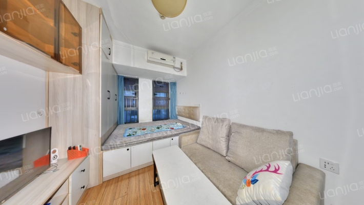 万科民安星辰二手房实景图