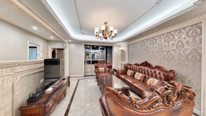 金隅翡丽蓝爵堡二手房实景图