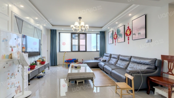 嘉业阳光假日三期二手房实景图