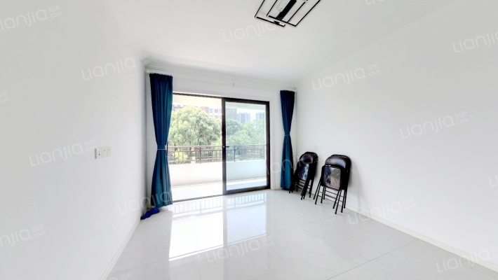 龙湖蔚澜香缇二手房实景图