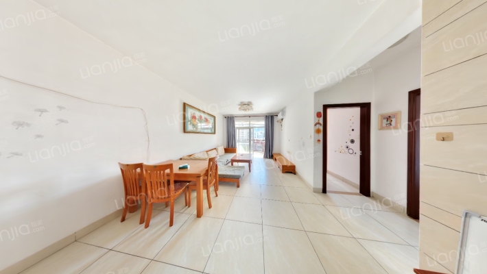 英伦十八二手房实景图