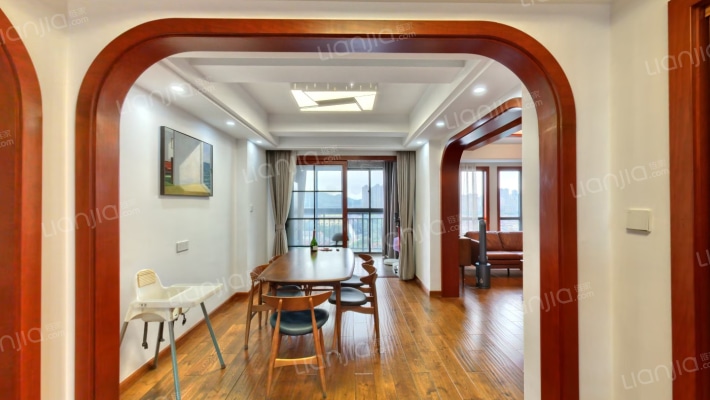 柏顿嘉园一期二手房实景图