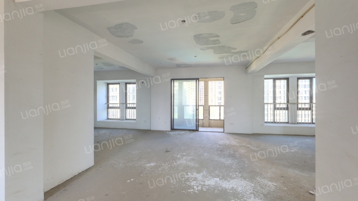 和盛佳苑二手房实景图