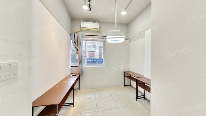 广信豪景大厦二手房实景图