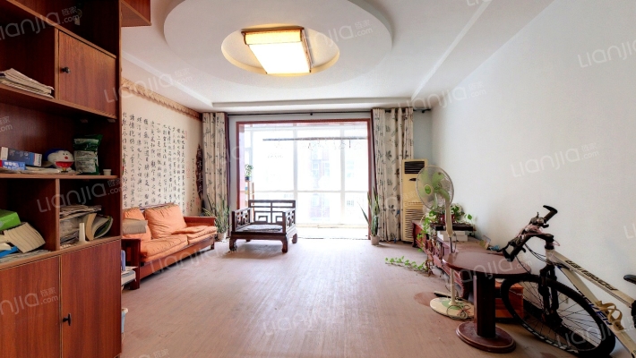 燕赵花园南北通透大三居，一梯两户电梯房，精装修-客厅