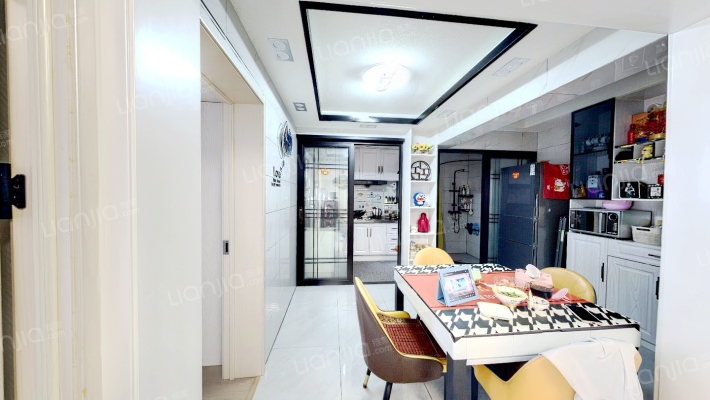 明星港湾二手房实景图