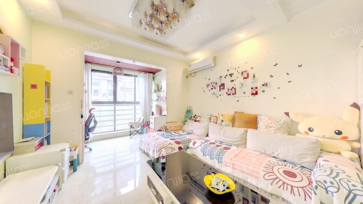 华宜铂仕公馆二手房实景图