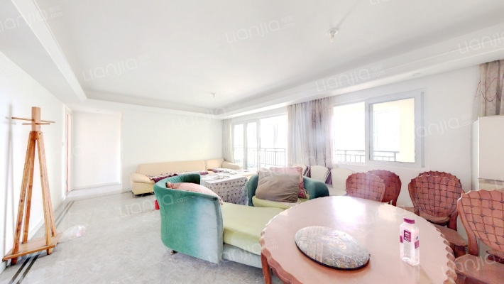 万科翡翠滨江二手房实景图