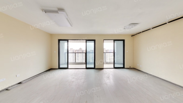 中奥上坤云锦东方二手房实景图