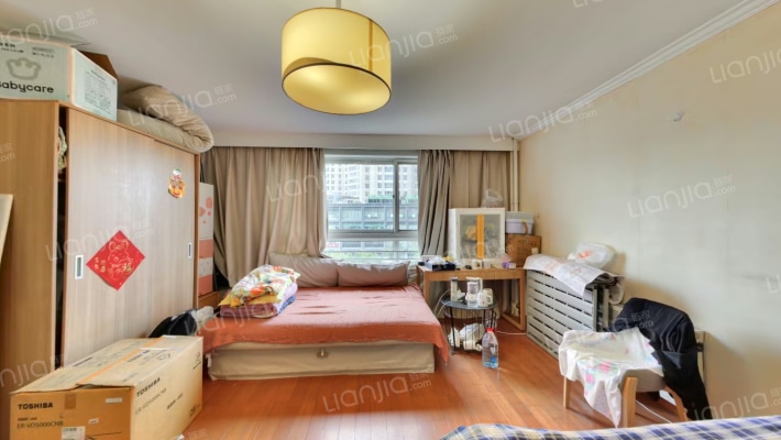 富润家园二手房实景图