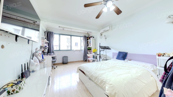 新泾一村二手房实景图