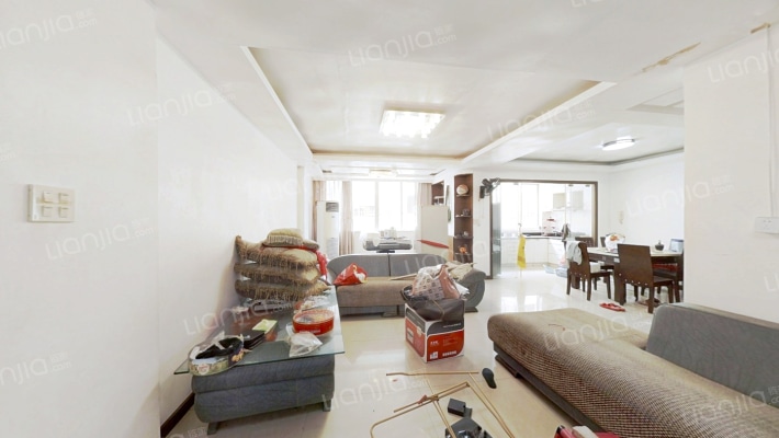 鸿源小区二手房实景图