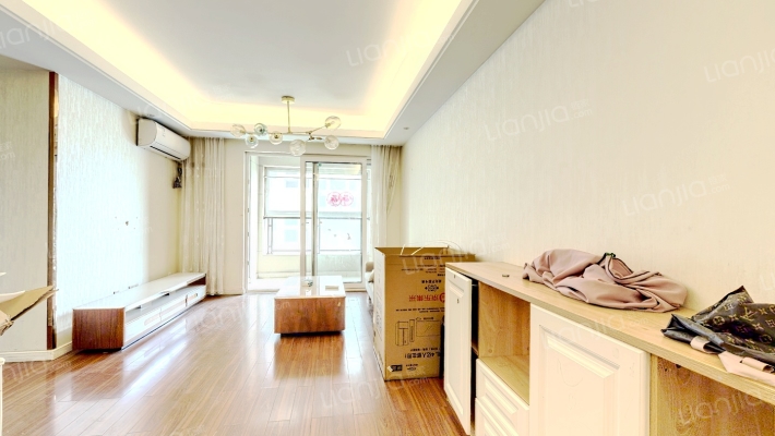 万科金辰之光二手房实景图