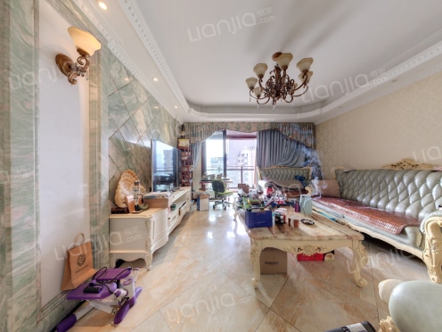 整租·长嘉汇一期 4室2厅 东/东南