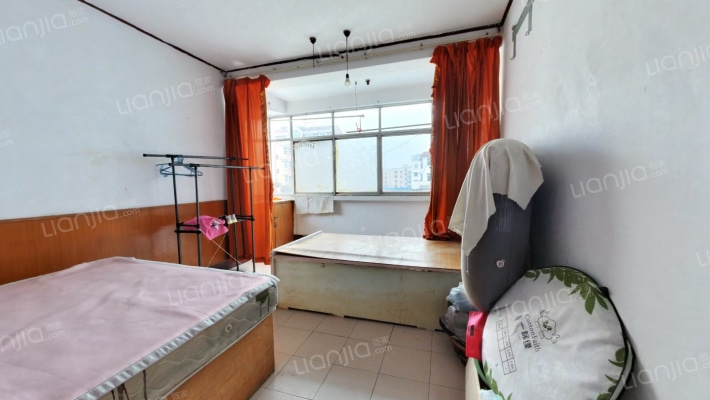 市委家属院二手房实景图