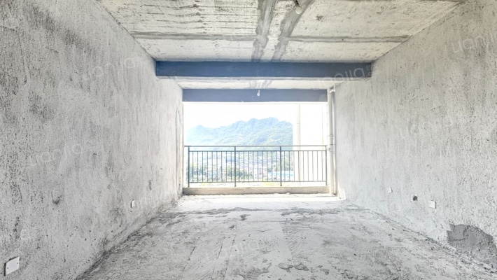 山水豪庭二手房实景图