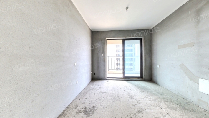 中骏璟峰二手房实景图