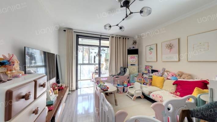 澜茵华庭二手房实景图