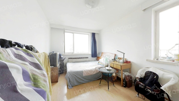 环山街二手房实景图